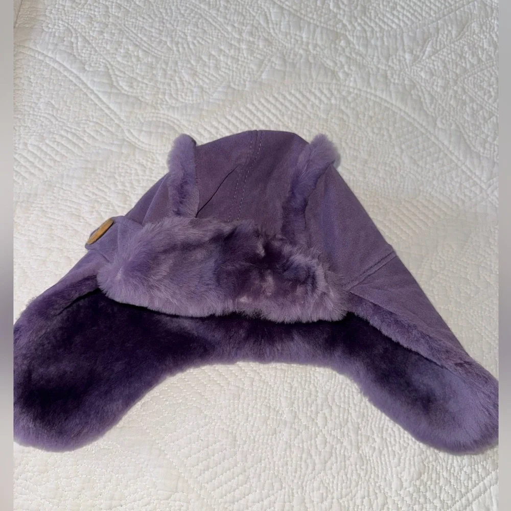 UGG Kids Lavender Shearling Hat - Picture 4 of 7